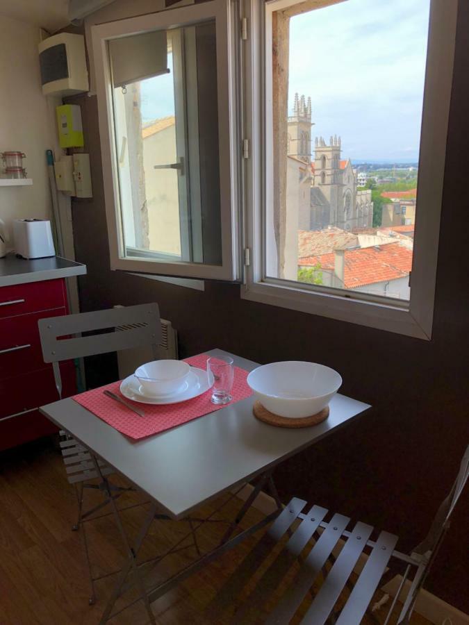 Ferienwohnung Sous Le Toit Pres De La Cathedrale St.Pierre Montpellier Exterior foto